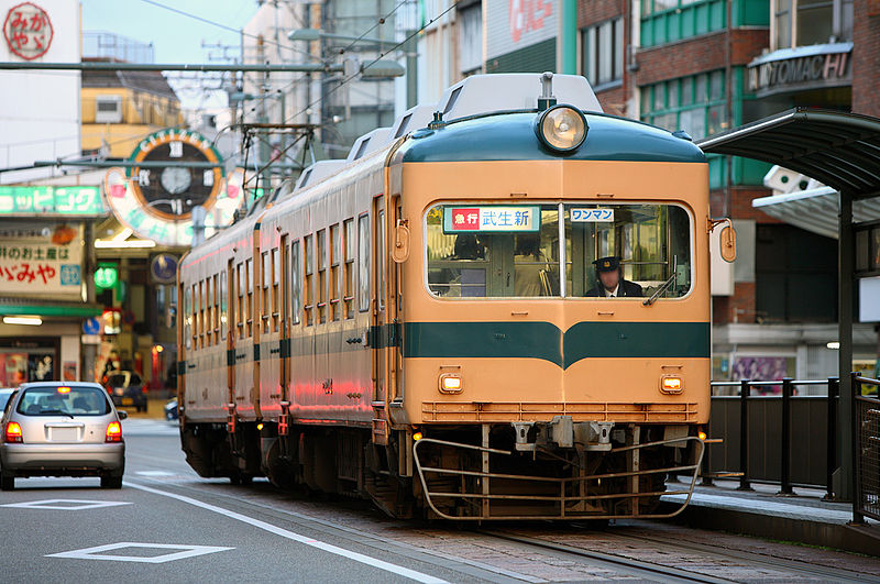 File:Fukutetsu 200 017.JPG